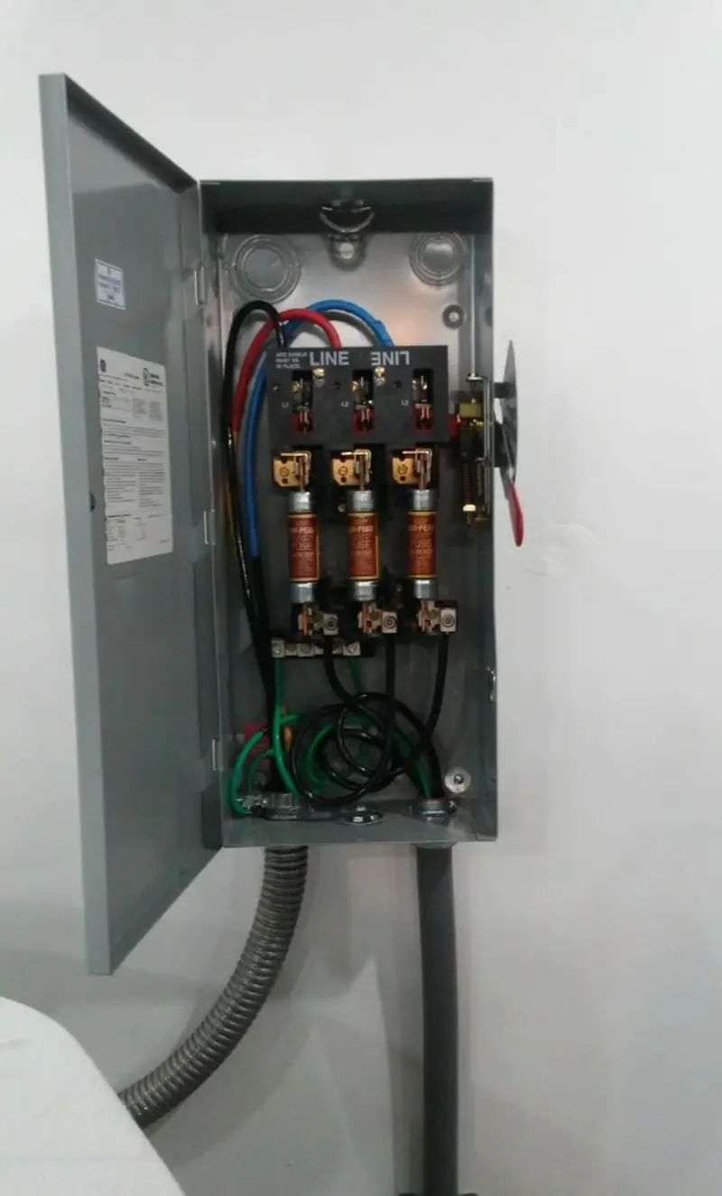 Three-phase disconnect switch installed for Smoke Detector Installation in Half Moon Bay